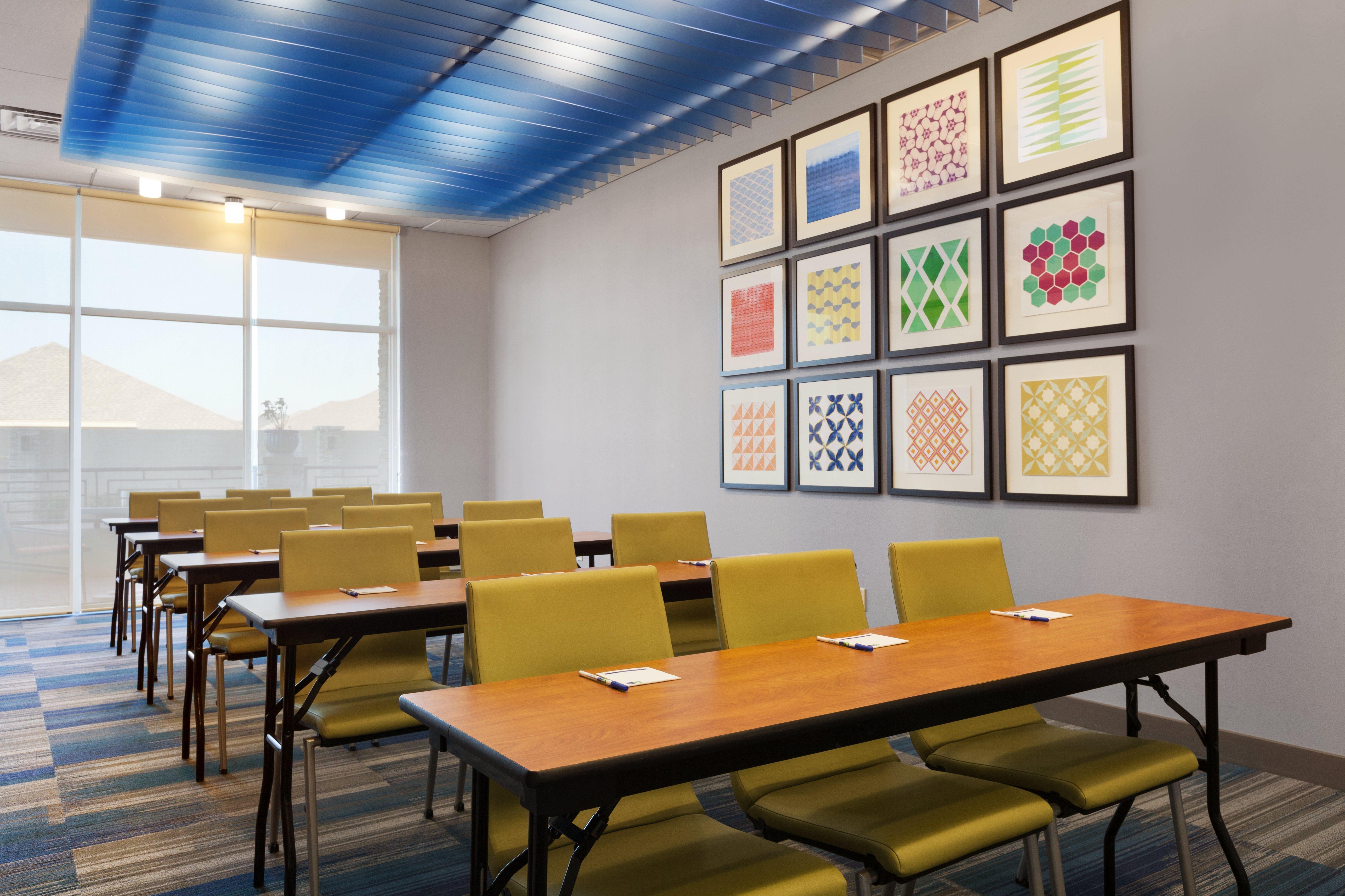 Holiday Inn Express&Suites Edinburg- Mcallen Area, an IHG Hotel Exterior foto